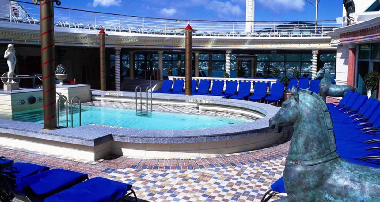 Solarium Pool Deck